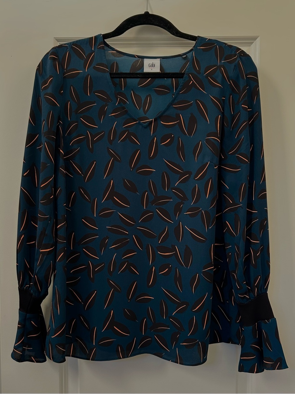 Cabi Teal Shadow Leaf V-Neck Blouse #3763, Size S